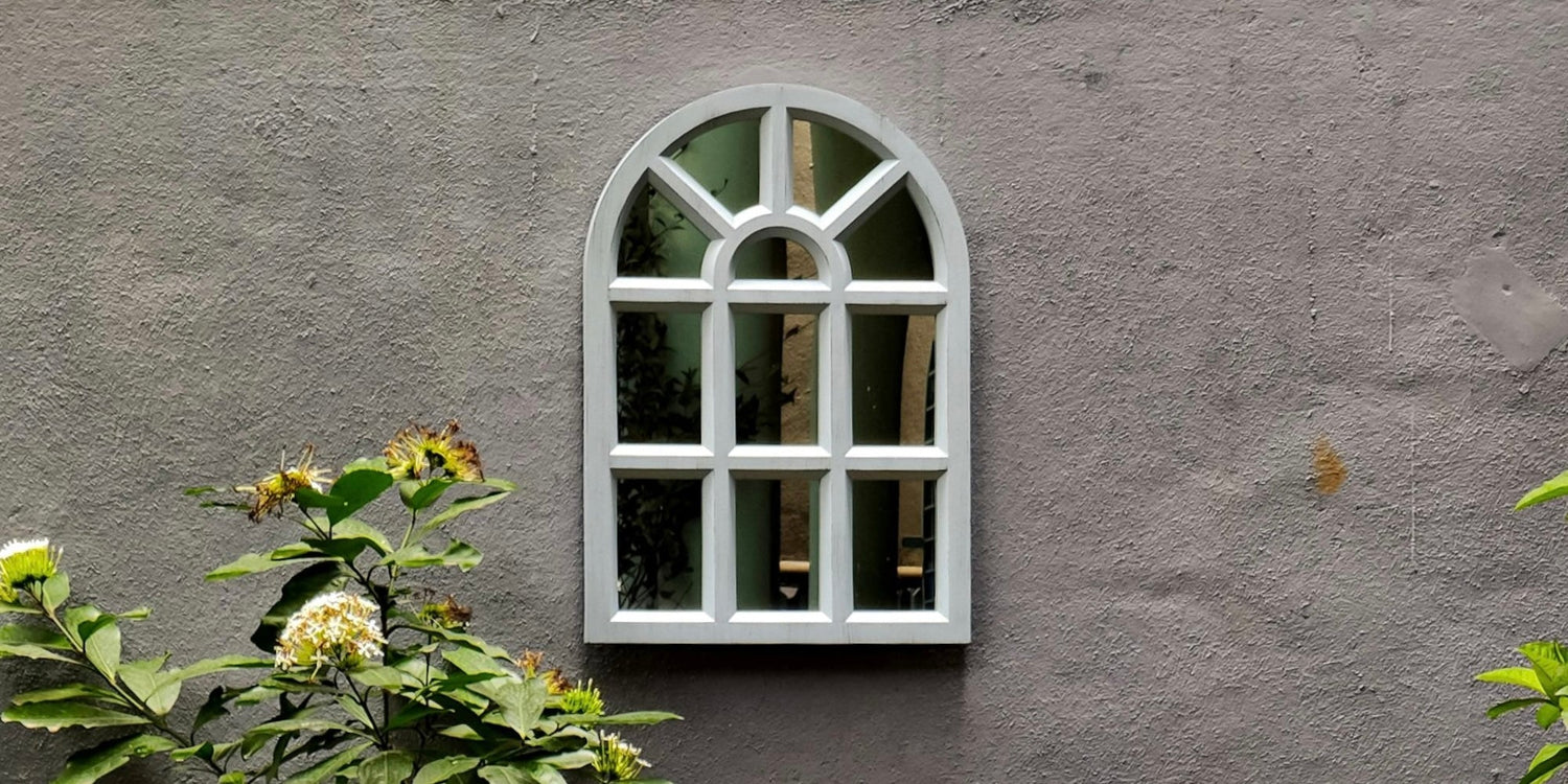 Outdoor mirrors for gardens: Where to put them, how to style them, and what to avoid