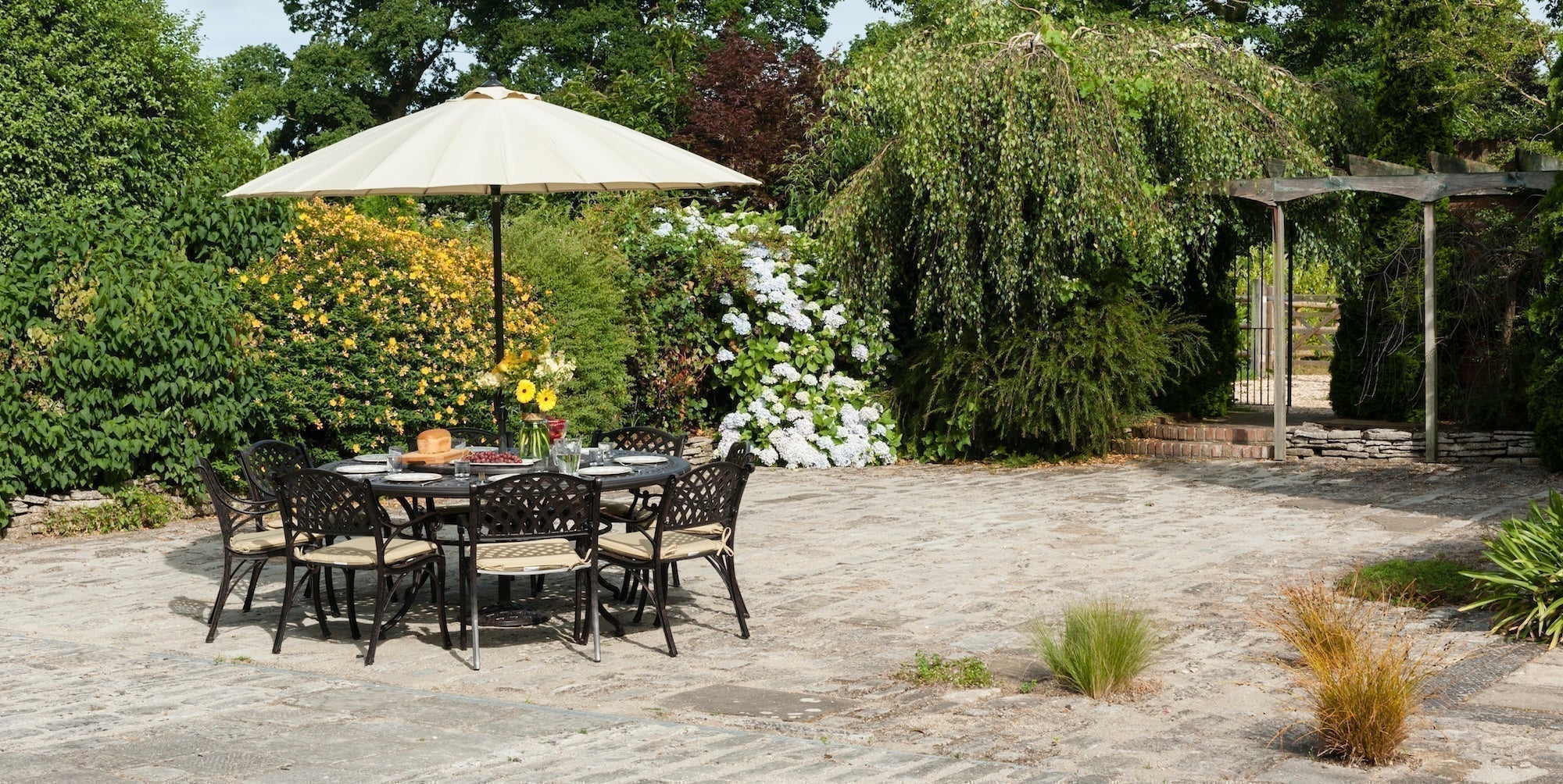 What is the lowest-maintenance outdoor furniture? A complete UK guide