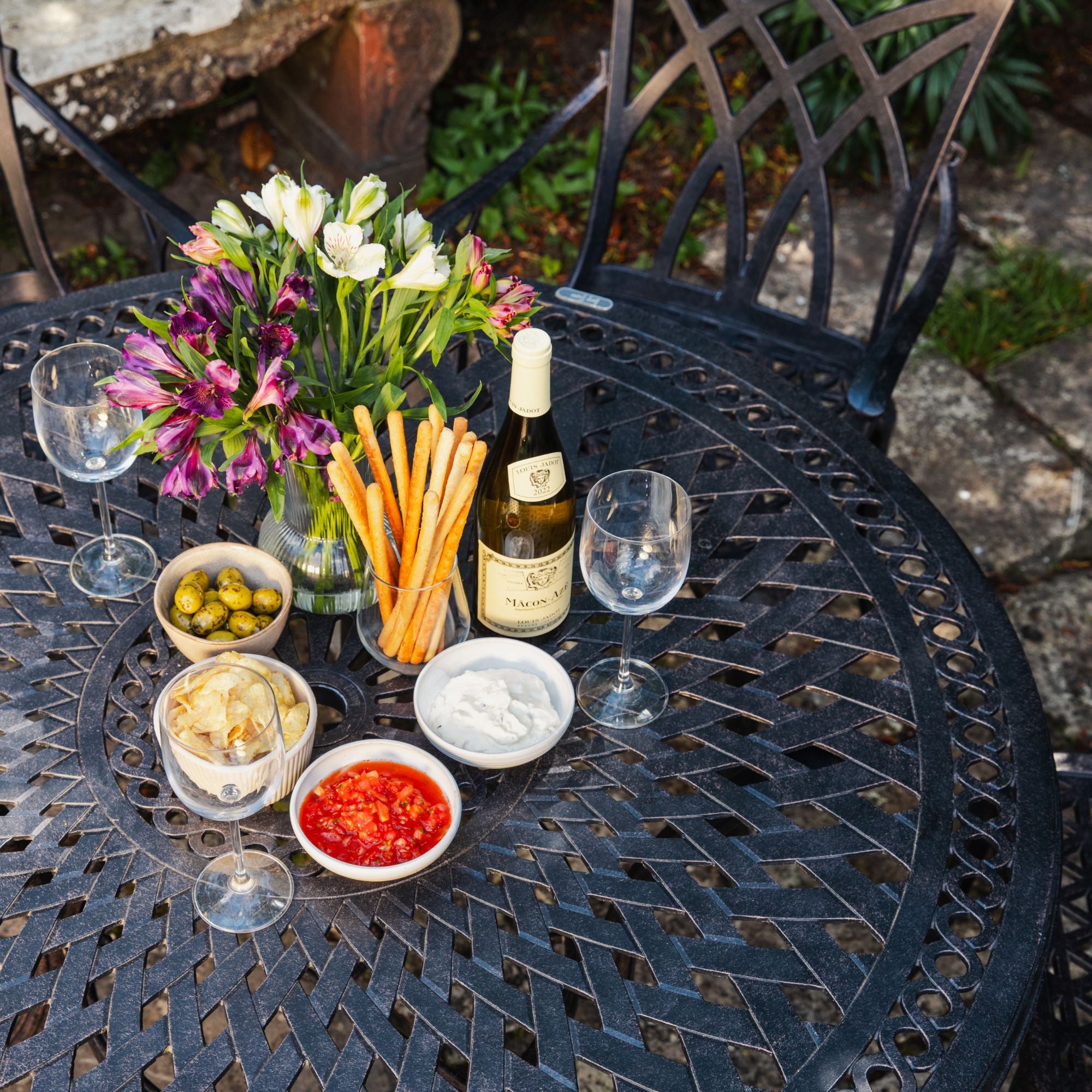 Alice Table 6 Seater Set - Antique Bronze