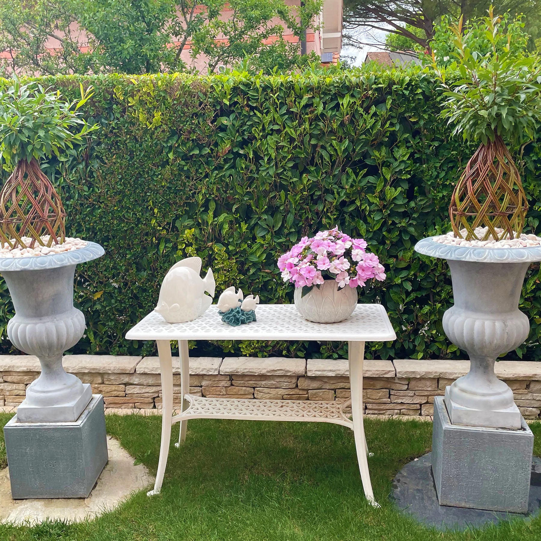 BBQ Table - White