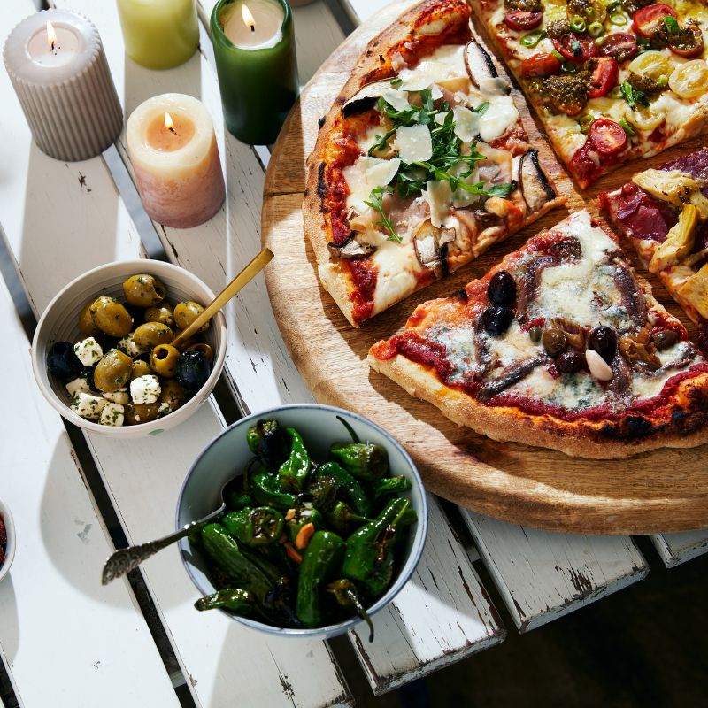 Cozze 13" Pizza Oven Set