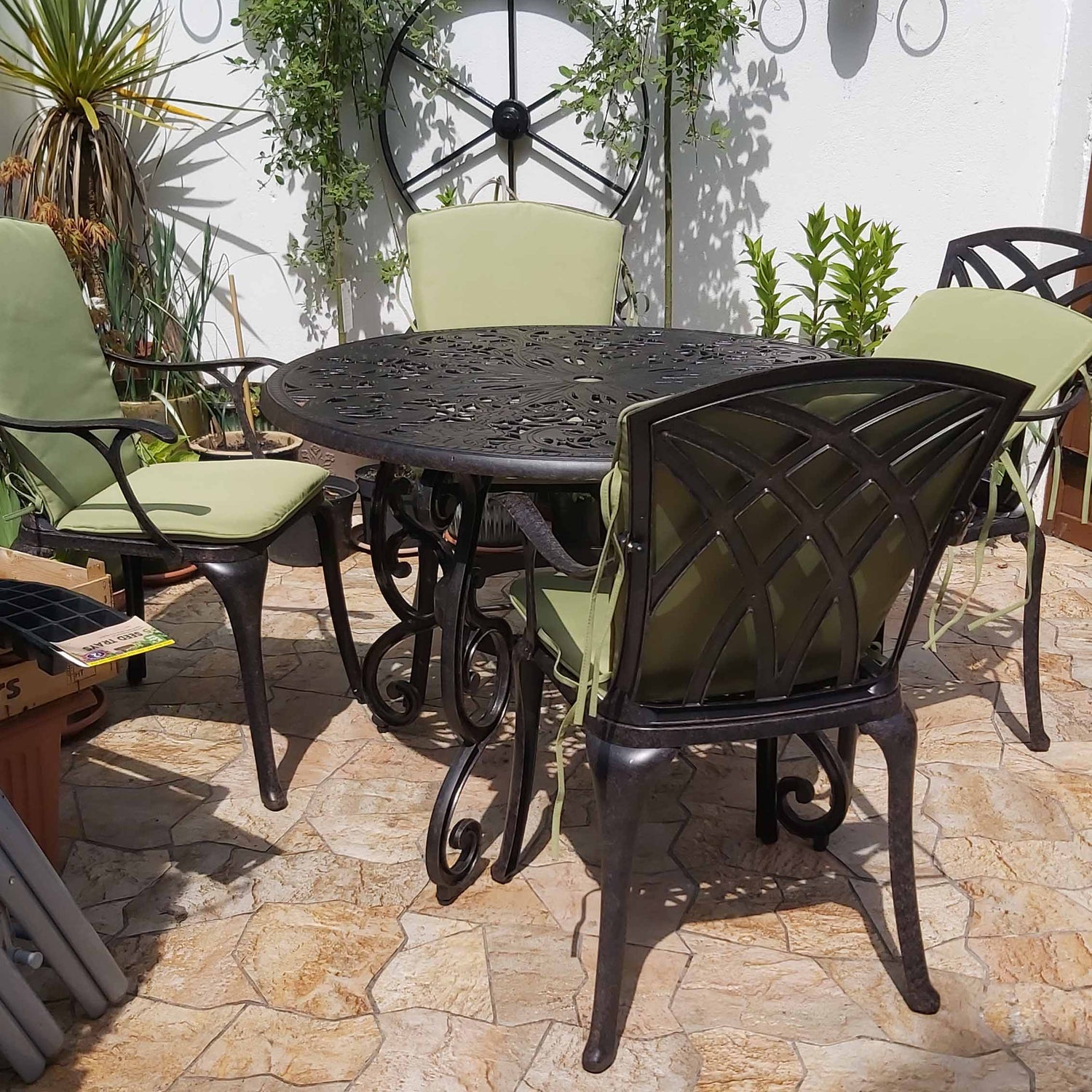 Flora Table 4 Seater Set - Antique Bronze