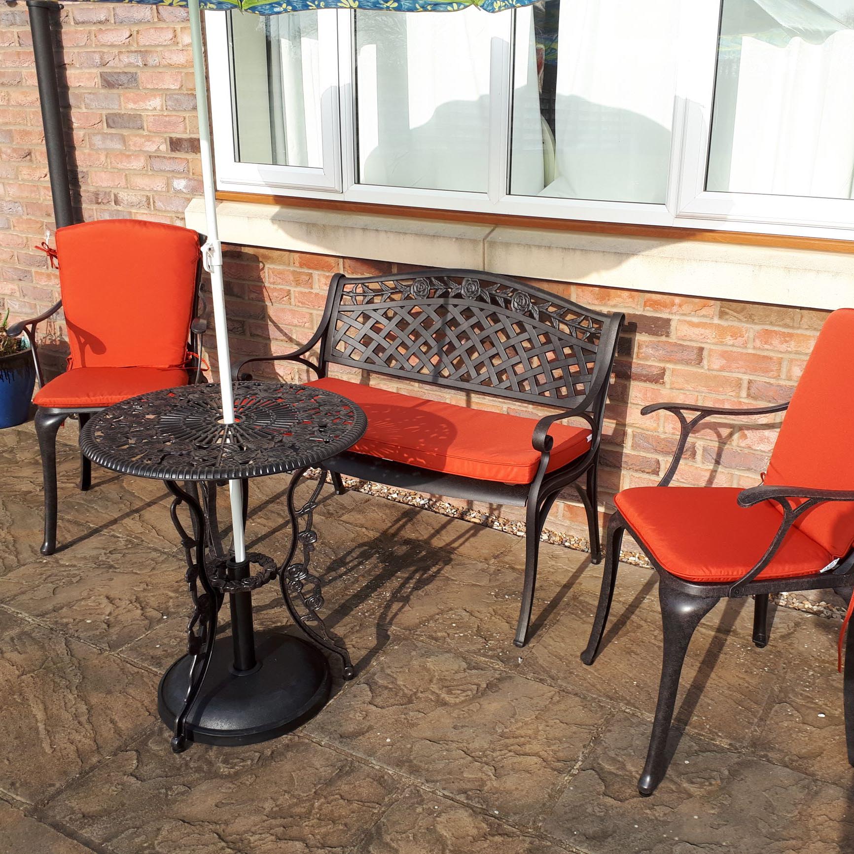 London Rose Table 2 Seater Set - Antique Bronze
