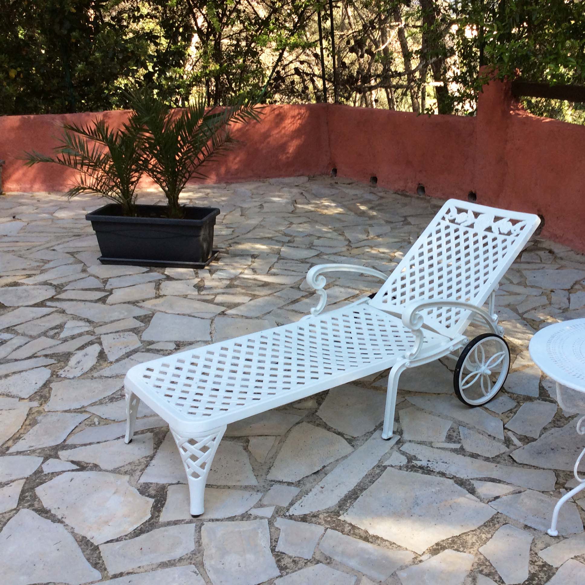 Rose Lounger Set - White