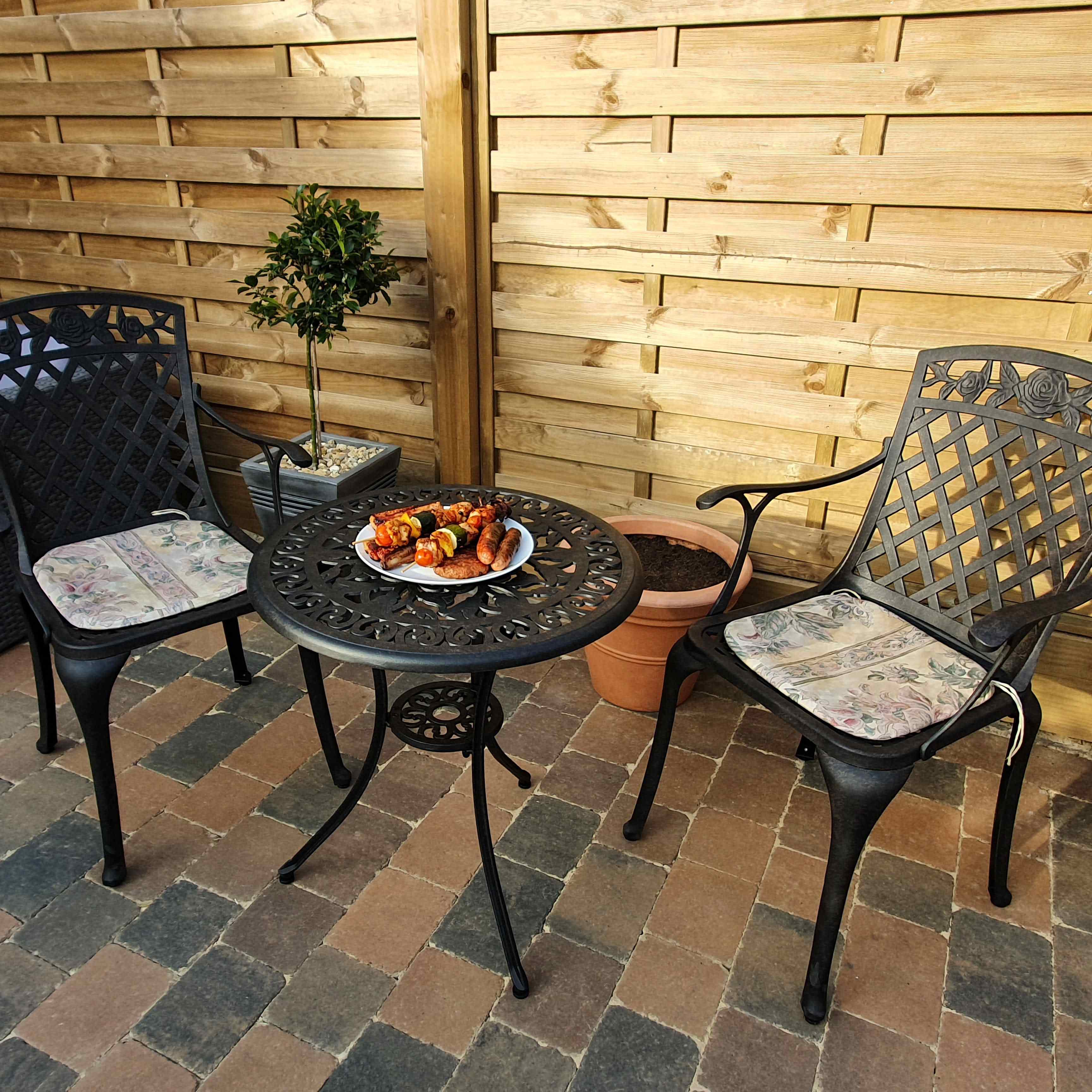 Tulip Bistro Table 2 Seater Set - Antique Bronze