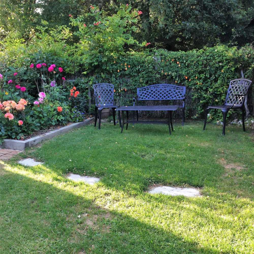 Rose Bench - Antique Bronze