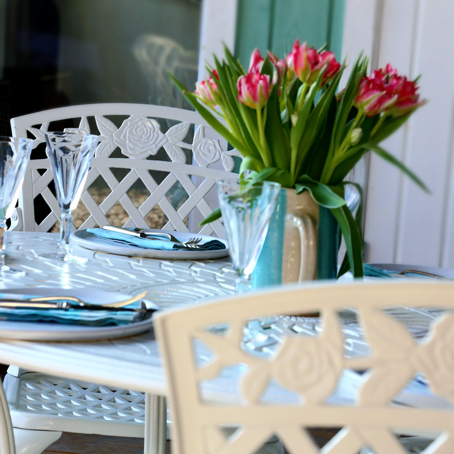 Emily Table 6 Seater Set - White