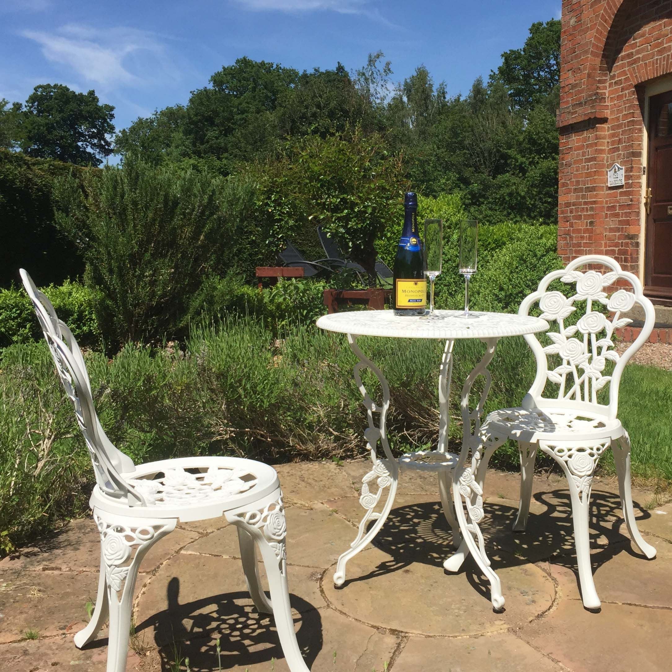 London Rose Bistro 2 Seater Set - White