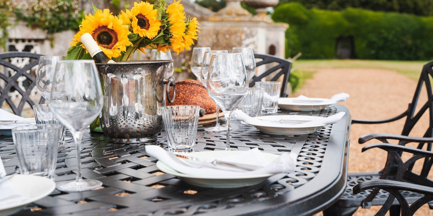 What’s the best garden furniture for outdoor dining in the UK?