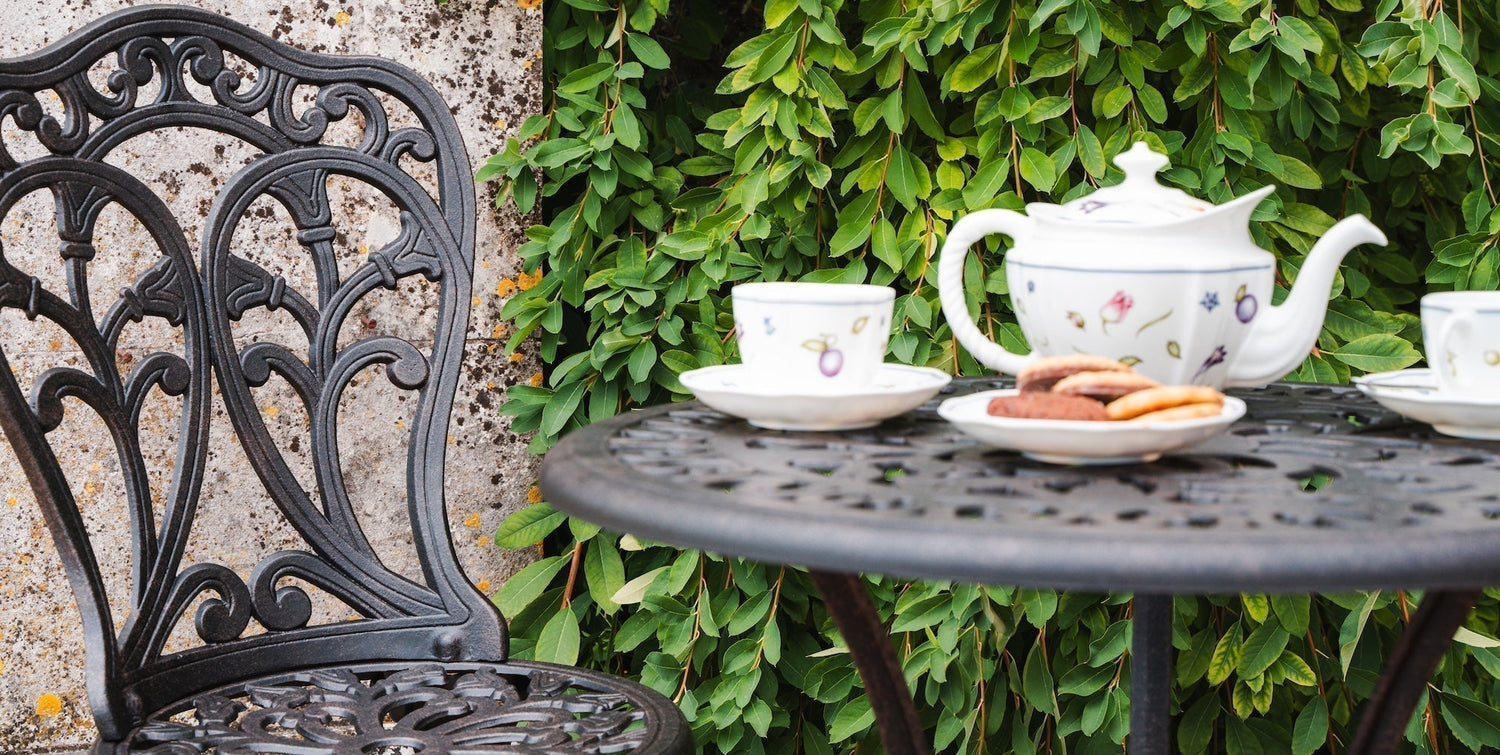 Best patio furniture for small spaces: Bistro Sets vs Coffee Table Sets