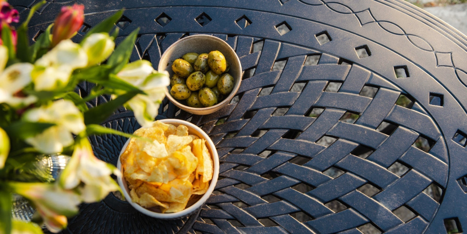 Does aluminium garden furniture get too hot in the sun?