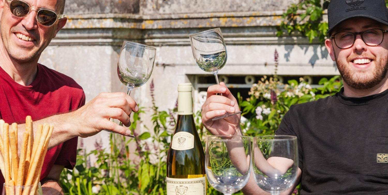 How to build a garden bar area around your existing outdoor furniture