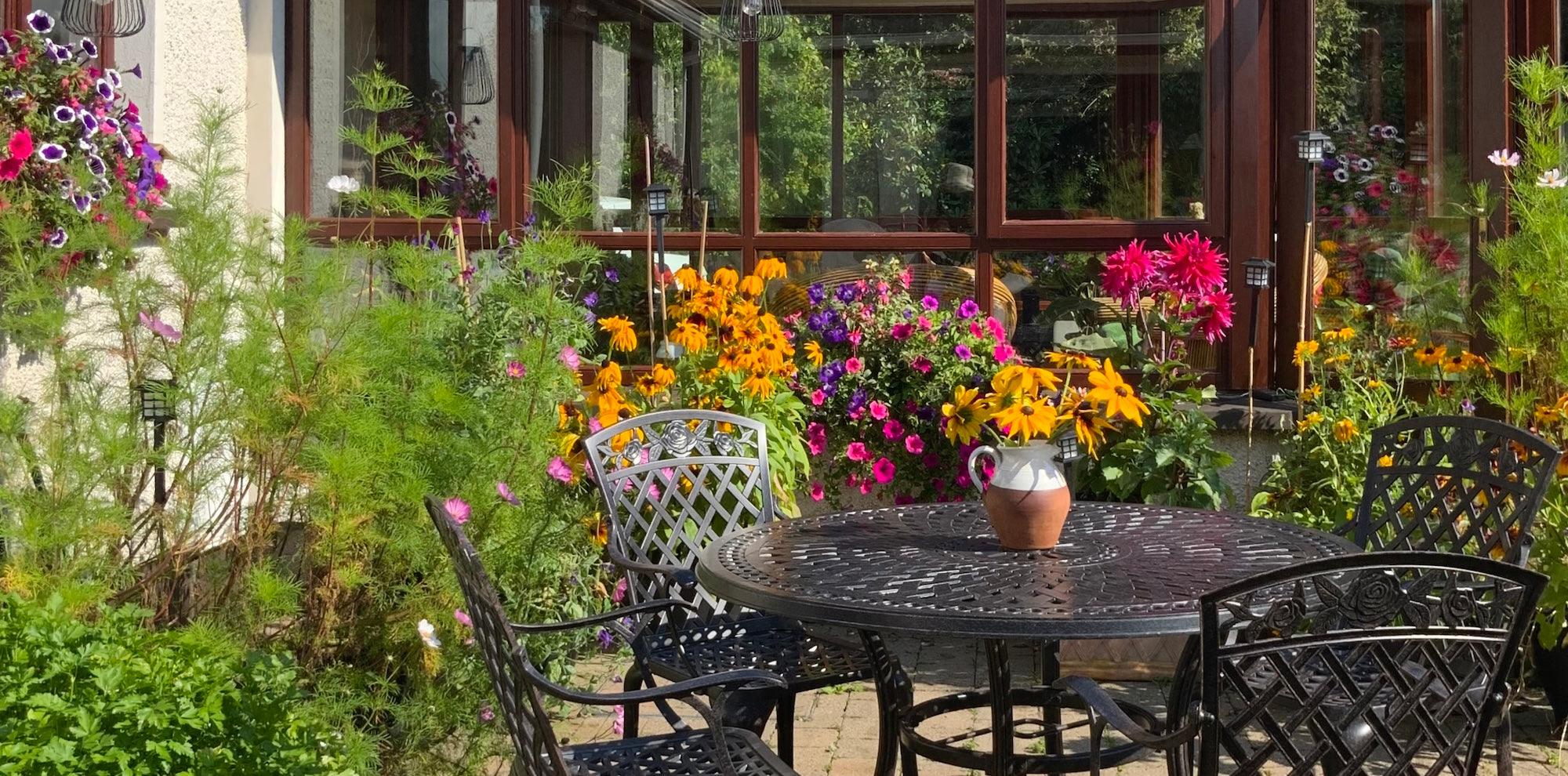 Modern vs Traditional Garden Furniture: Which style best suits Summer 2025?