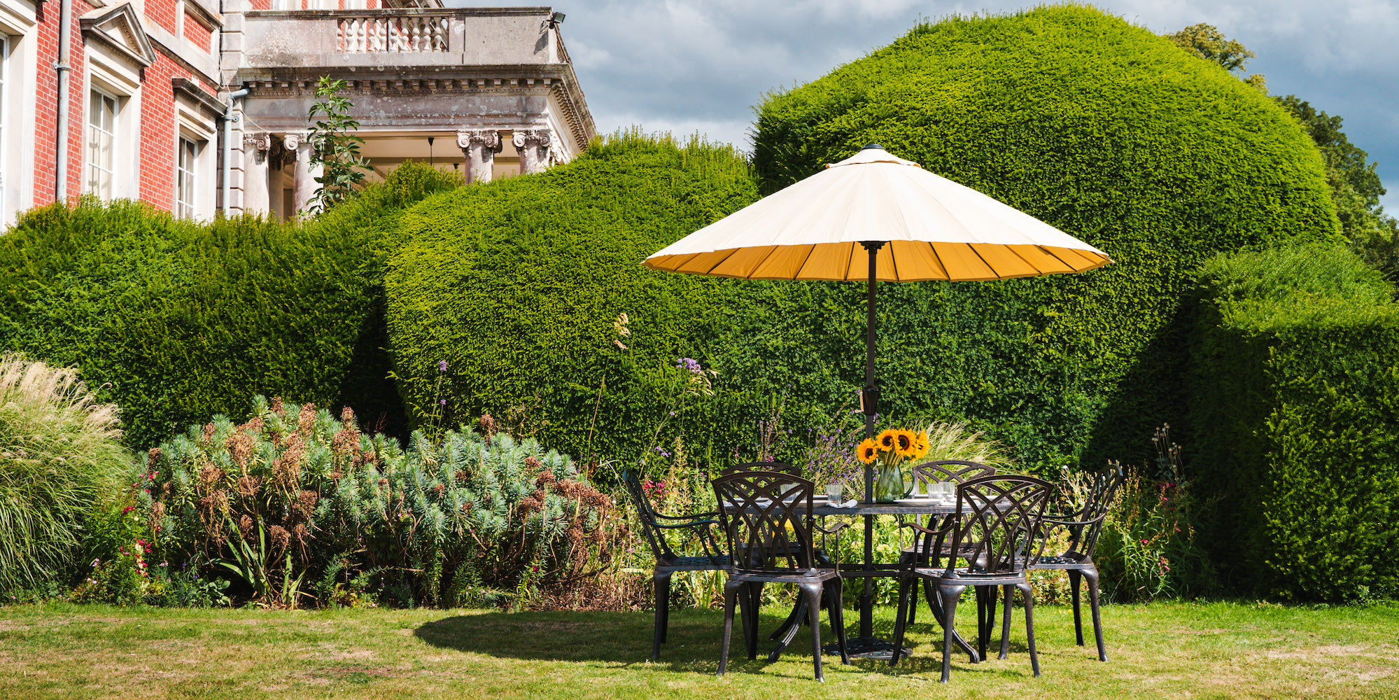 Shade, Style & Comfort: Why every garden table needs a patio umbrella