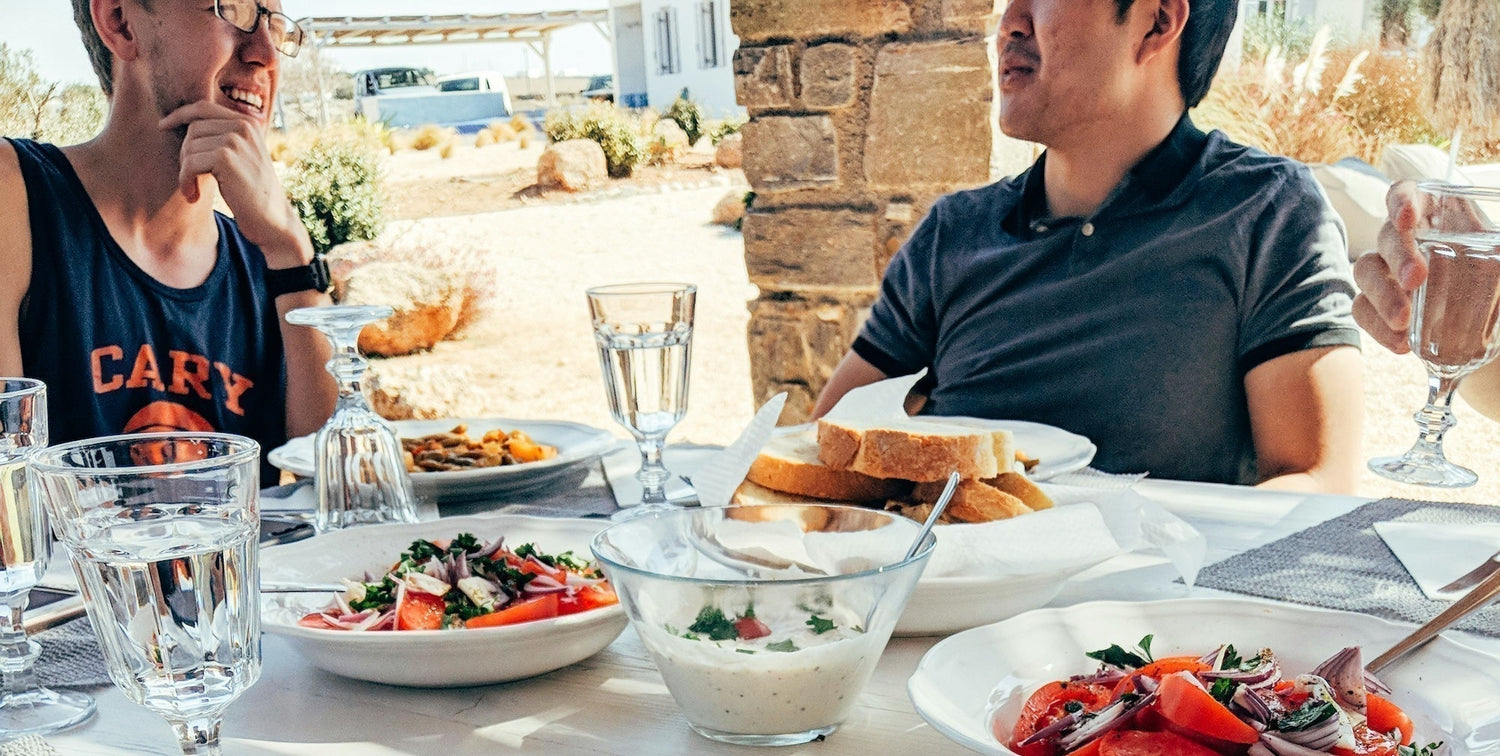 What are the best easy meals to serve for garden dining