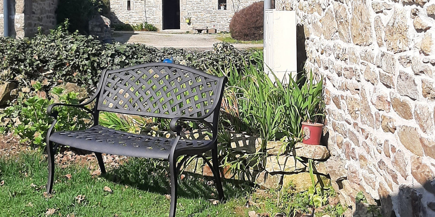 Where to put metal garden benches: 8 unexpected ideas to transform your outdoor space