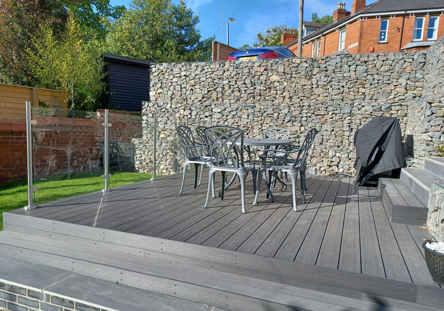 Our top 5 garden design solutions for a small city plot