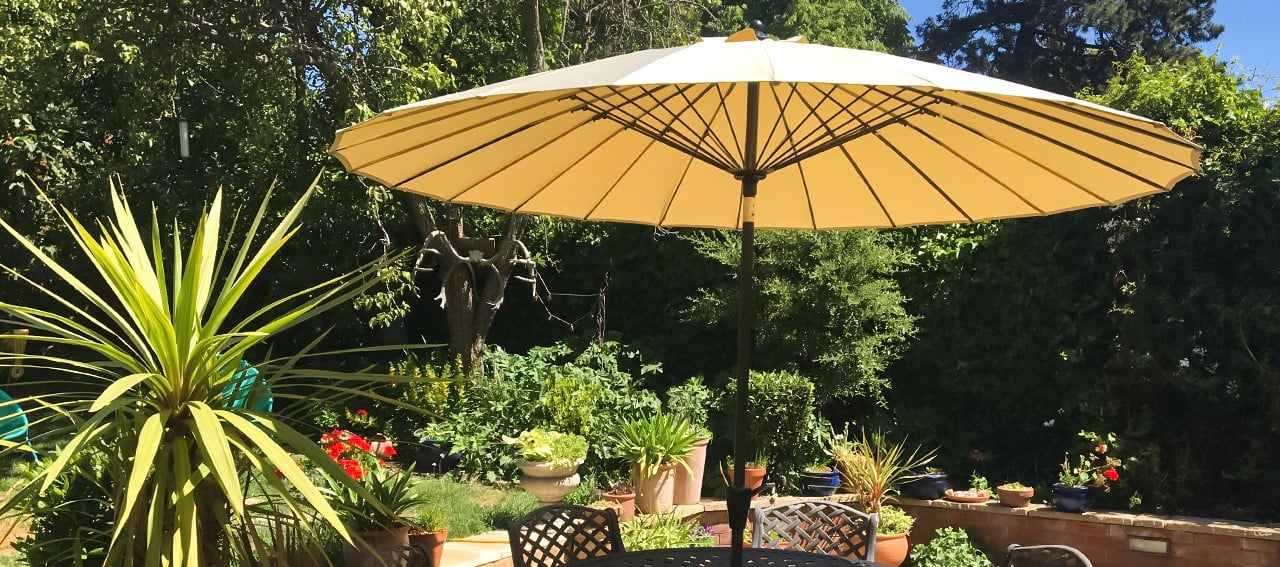 How to clean your garden parasol