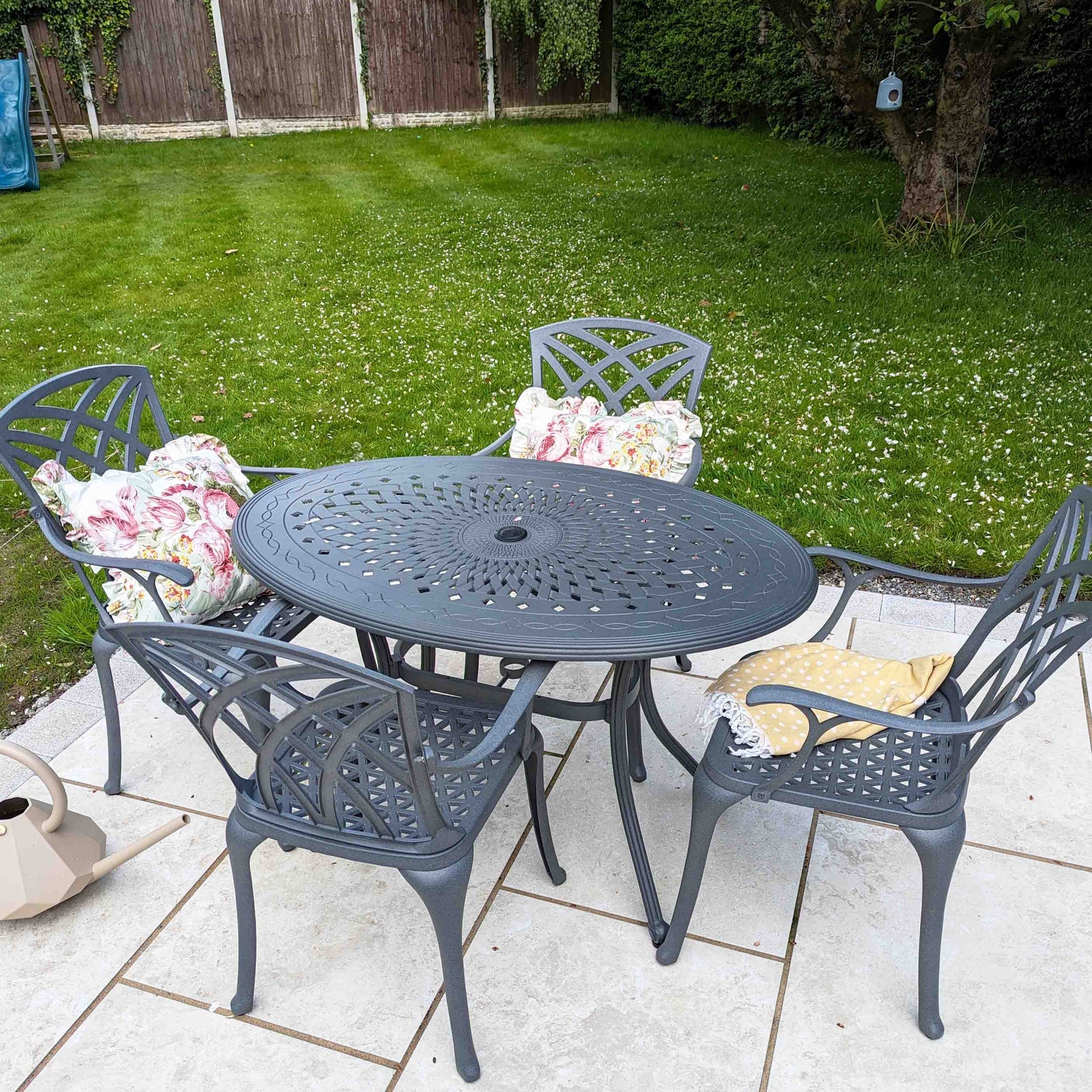 Daisie Oval Table 4 Seater Set - Slate Grey