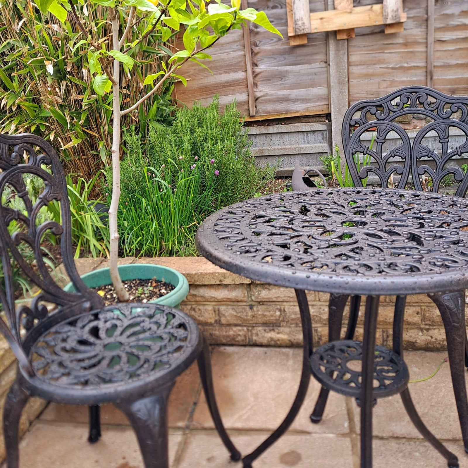 Tulip Bistro 2 Seater Set - Antique Bronze
