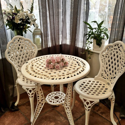 Ivy Bistro - White