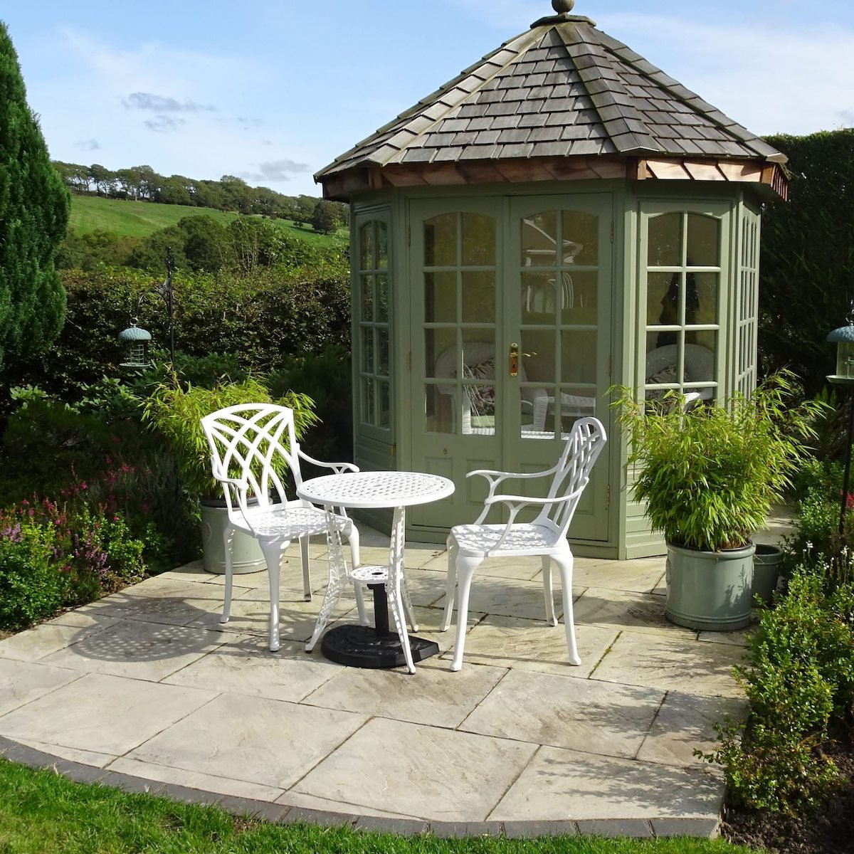 What is the best type of garden furniture for your needs? 