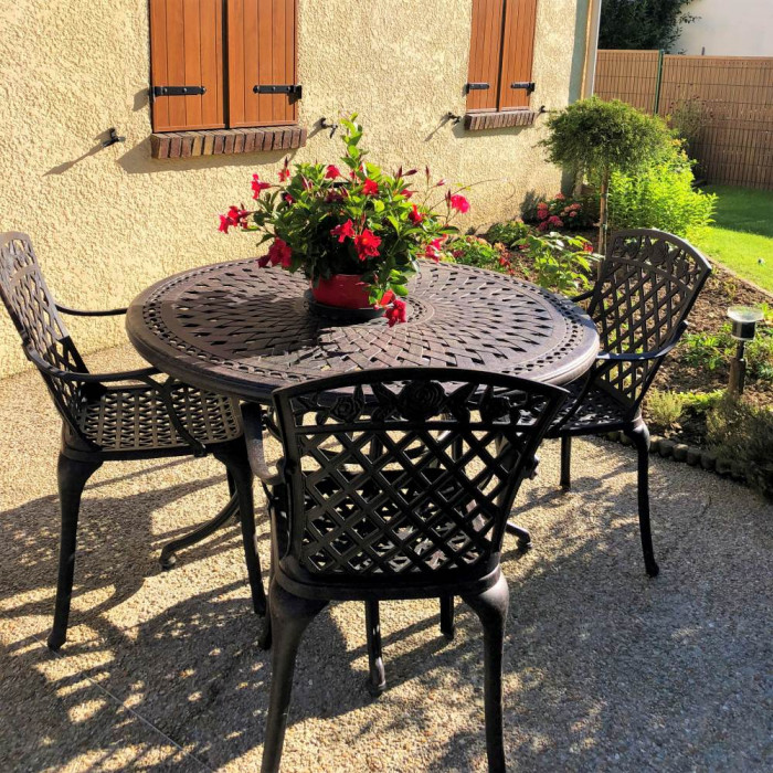 Alice 4 Seater Antique Bronze Garden Or, Small Round Metal Patio Table And Chairs