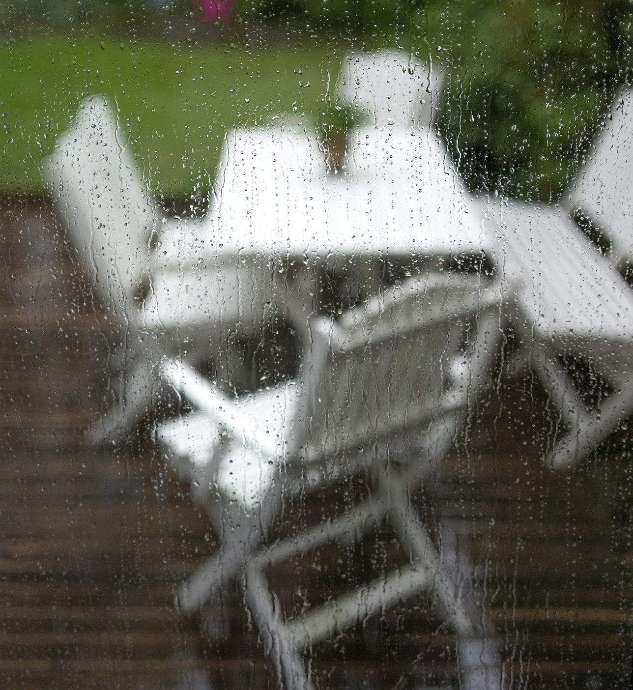 Can I Leave My Garden Furniture in the Rain? 