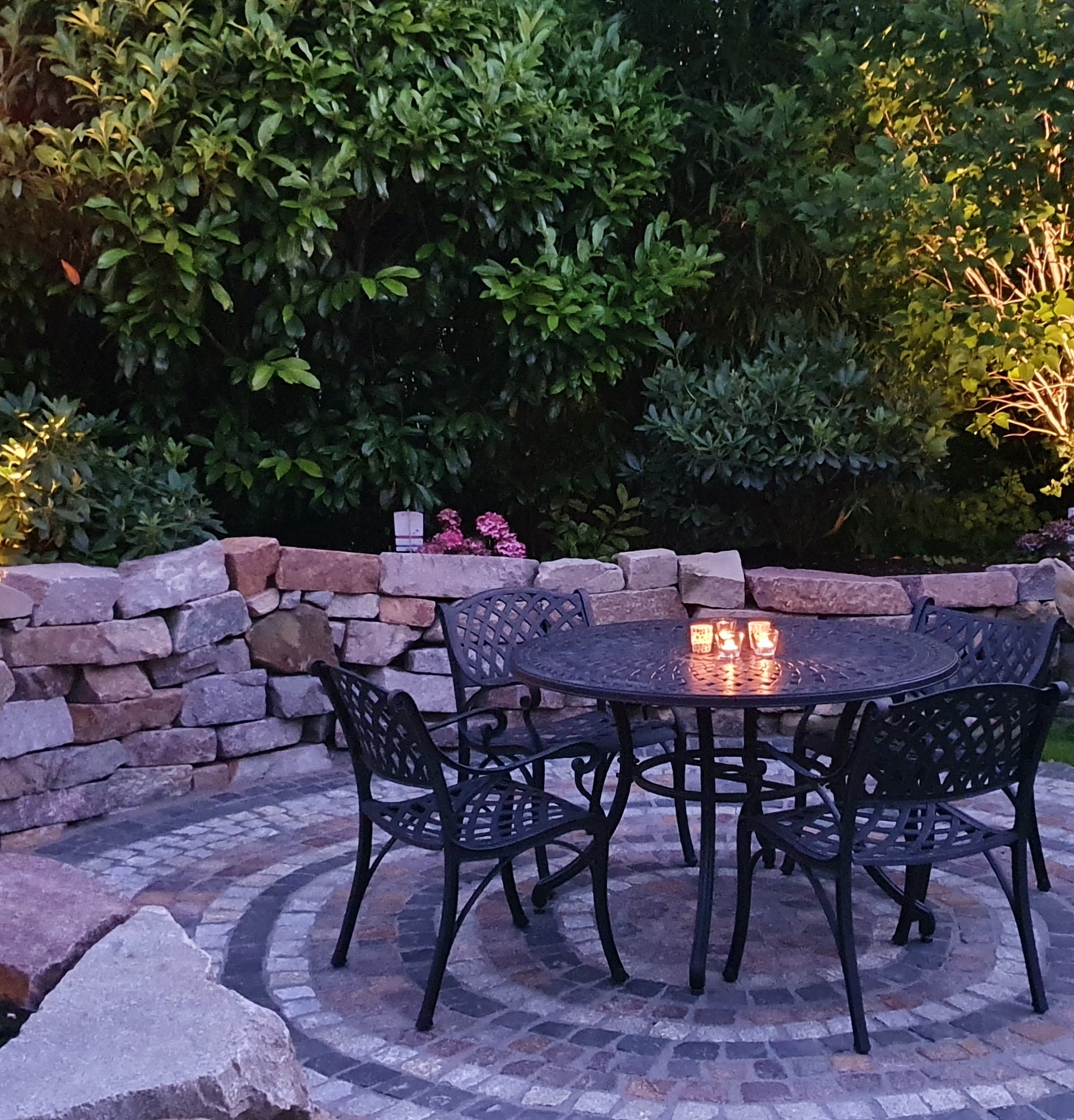 Garden Sanctuary | Make the patio feel private 