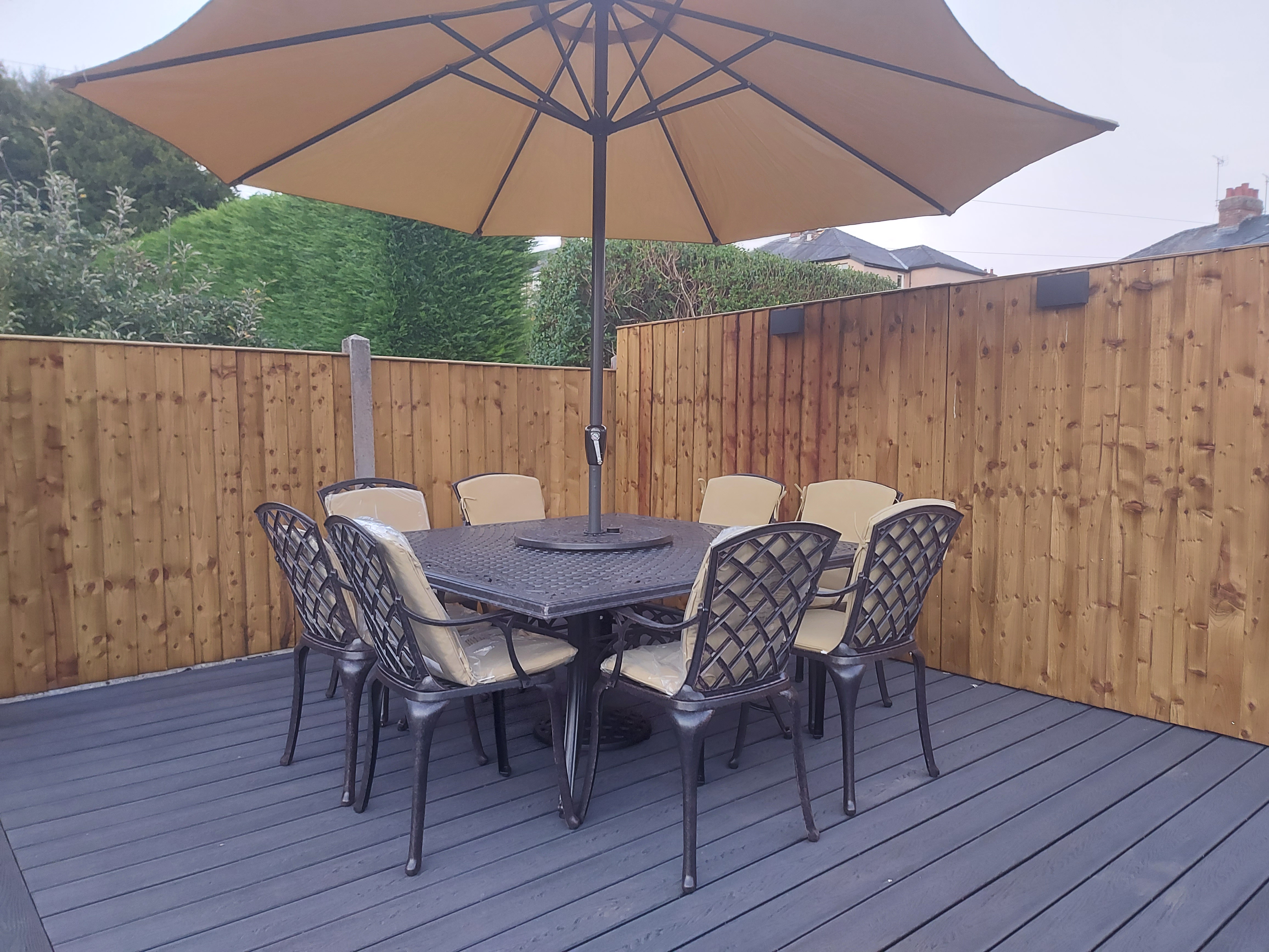 How to clean and maintain a timber deck