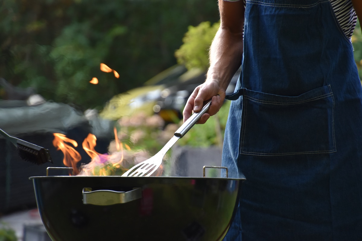 How to wash the outside of your barbecue