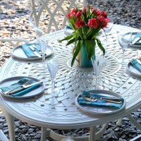 Preview: White 4 seater Oval Garden Table Set 1