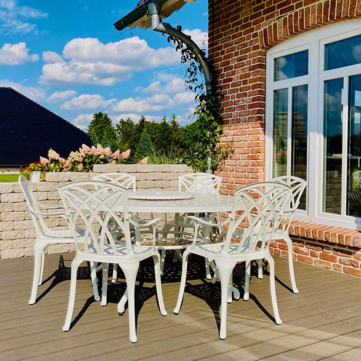 How do you find the best price or promo deal on a new garden table set?