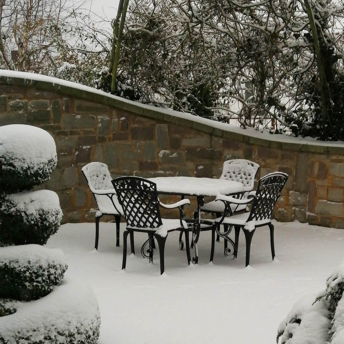 How to protect your Lazy Susan outdoor furniture this winter