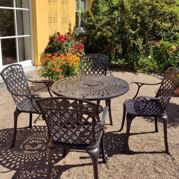 Mia 4 Seater Round Garden Table Set, Small Round Garden Table And 4 Chairs